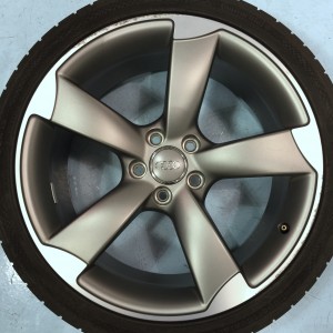 Audi Wheel with curb rash before repair